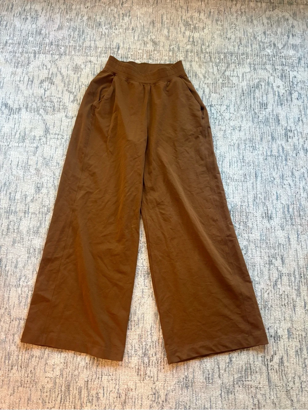 Lululemon LA Wide Leg Super-High-Rise Pant